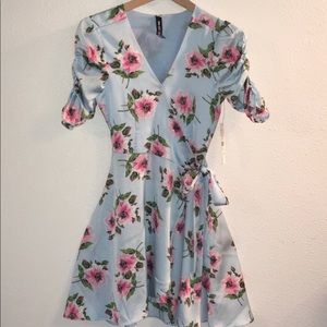 Lord & Taylor design lab wrap dress blue rose S